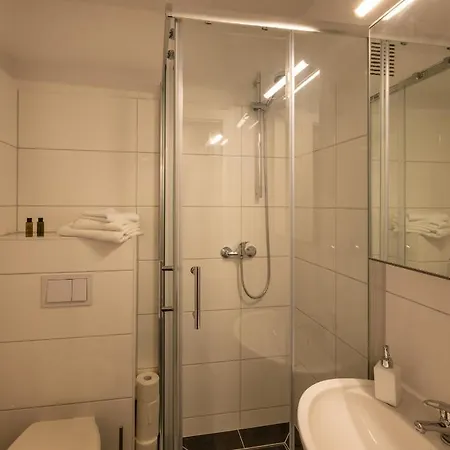 ☆ Modern Stylish Flat In Central Location Вильгельмсхафен Экстерьер фото